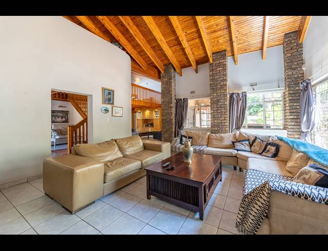 4 BEDROOM HOUSE FOR SALE IN BRYANSTON